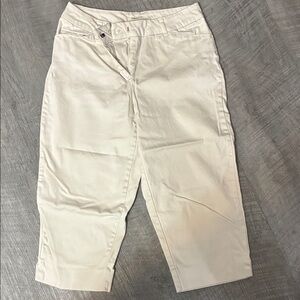 St. John’s bay stretch capri 8P